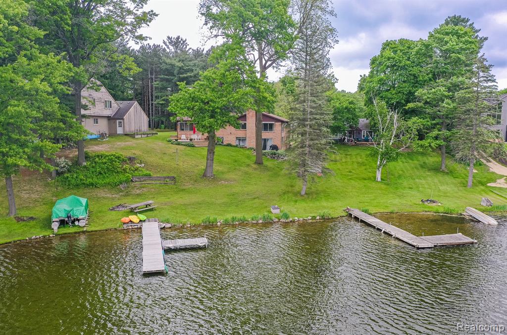 63 Lakeview Drive, Oxford, MI 48370 — Photo 30