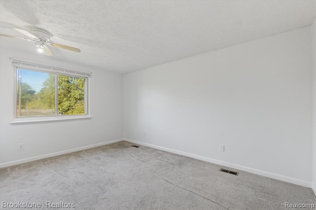 6004 Gibson Avenue, East Lansing, MI 48823 — Photo 21