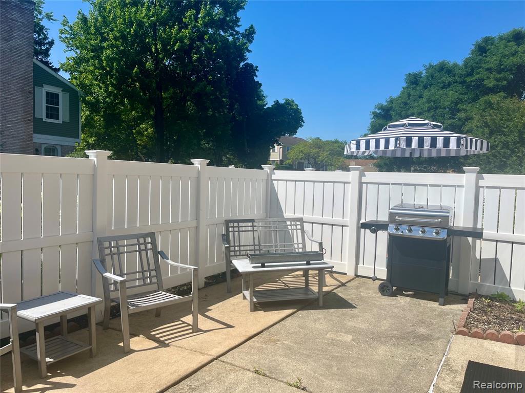 20864 E Glen Haven Circle, Northville, MI 48167 — Photo 37