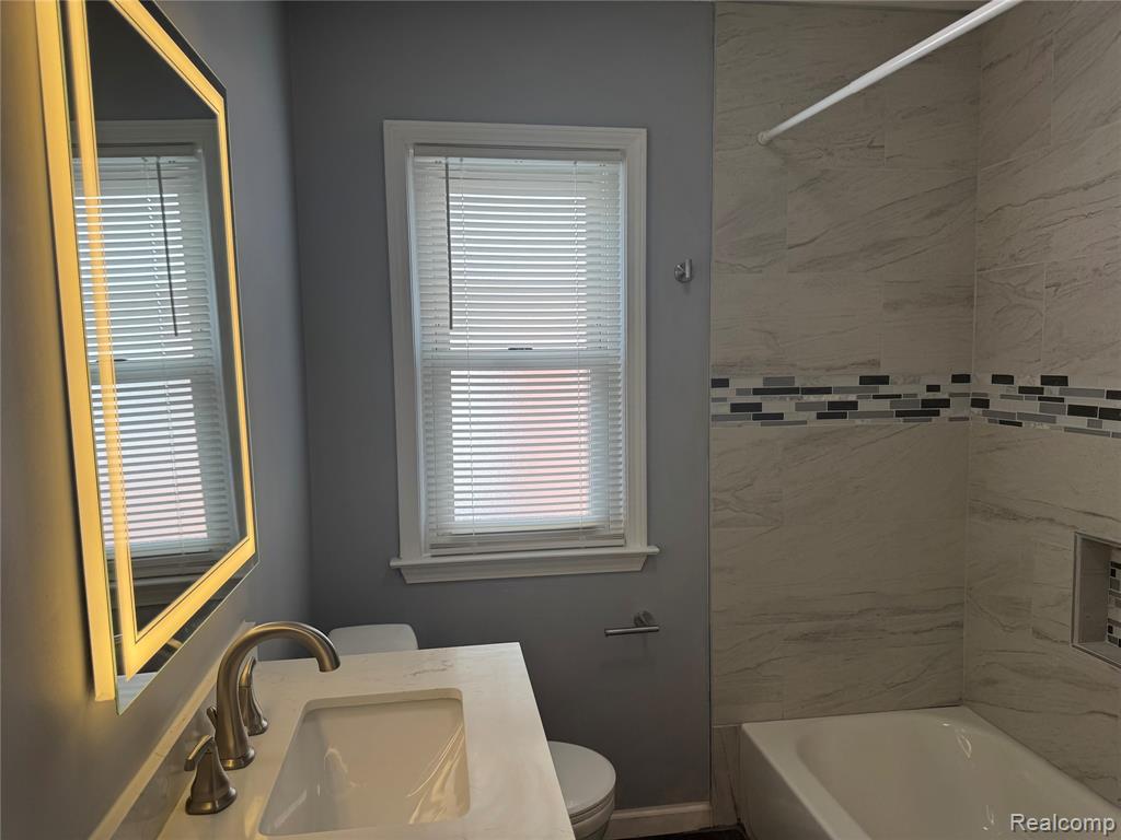 5085 Grayton Street, Detroit, MI 48224 — Photo 12