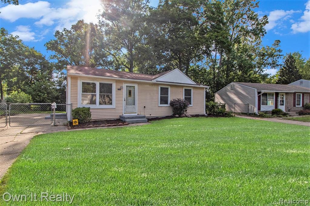 2188 HEMLOCK Drive, Ann Arbor, MI 48108 — Photo 3