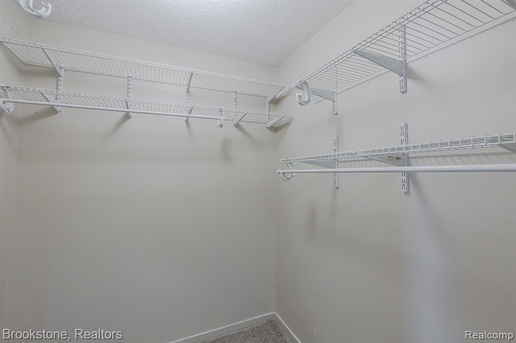 5078 Harbor Oak Drive, 40, Waterford, MI 48329 — Photo 24