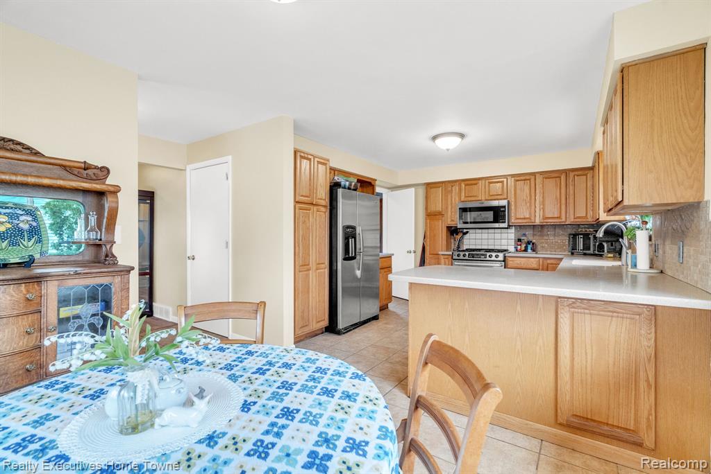 3126 Elk Street, Port Huron, MI 48060 — Photo 8
