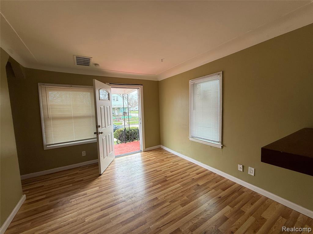 8209 Orchard Avenue, Warren, MI 48089 — Photo 6