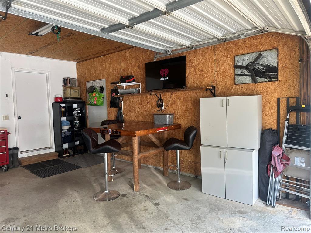 845 Hillsdale Lane, Ortonville, MI 48462 — Photo 15
