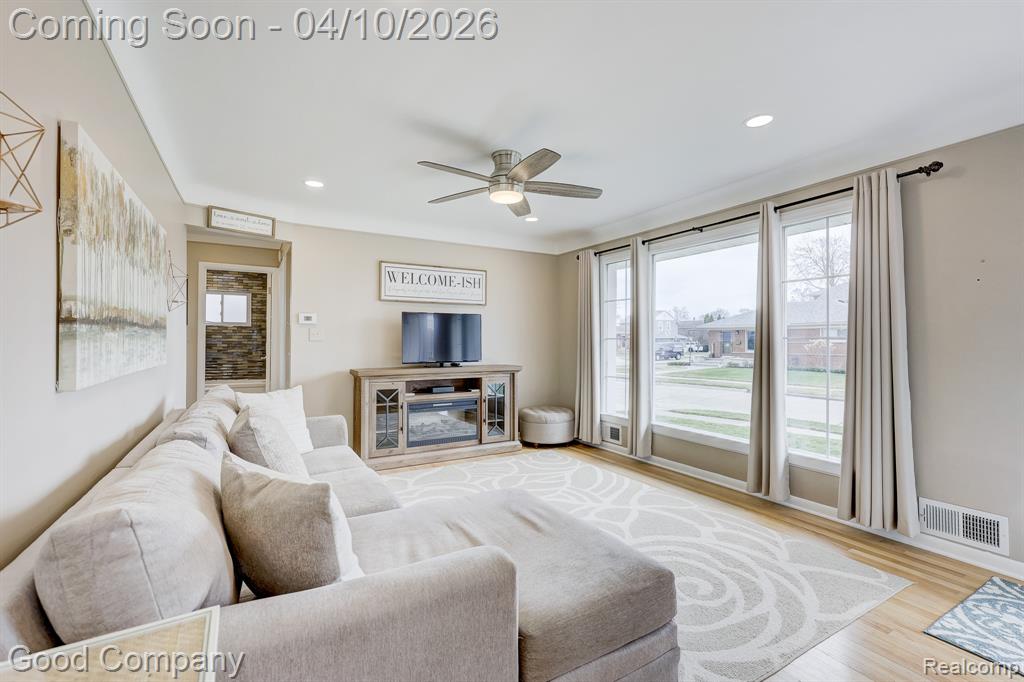 28447 Brush Street, Madison Heights, MI 48071 — Photo 2