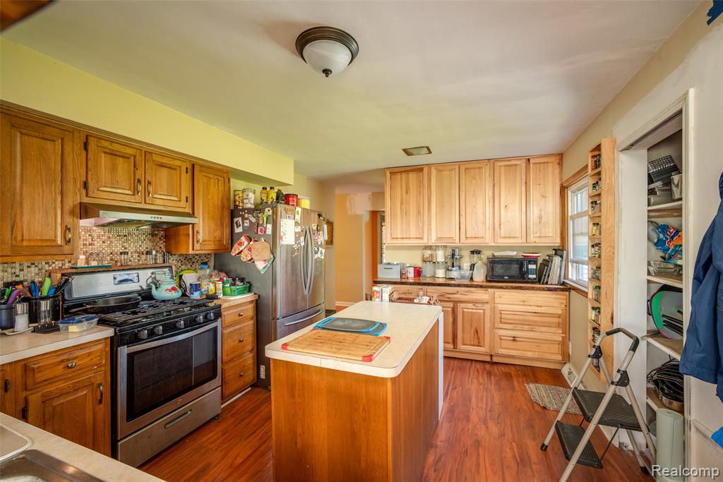 840 W Rose Center Road, Holly, MI 48442 — Photo 8