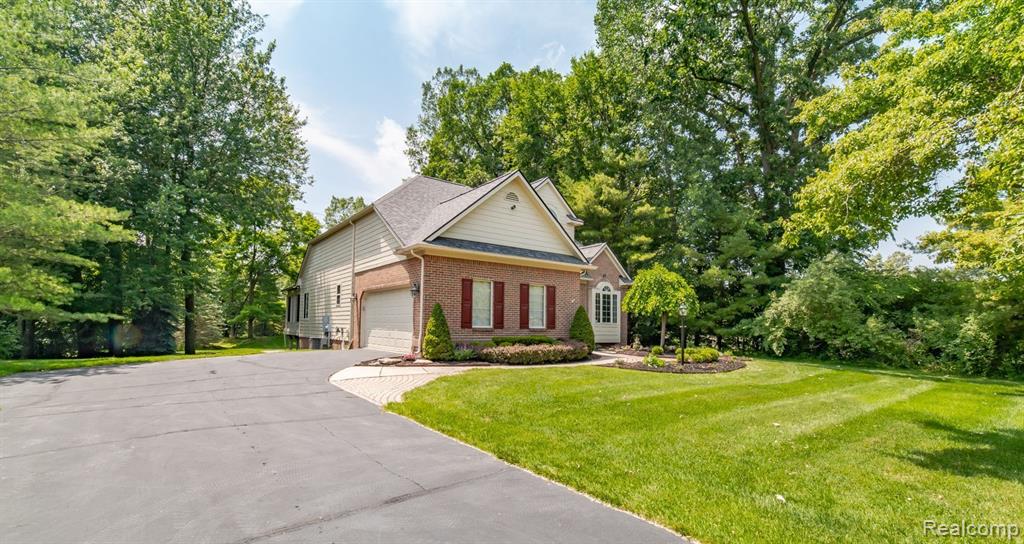 7191 ELDERWOOD Circle, Clarkston, MI — Photo 2
