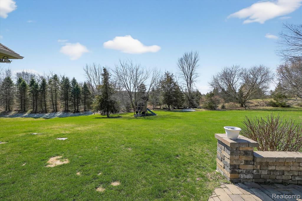 2591 Overbrook, Highland, MI — Photo 45
