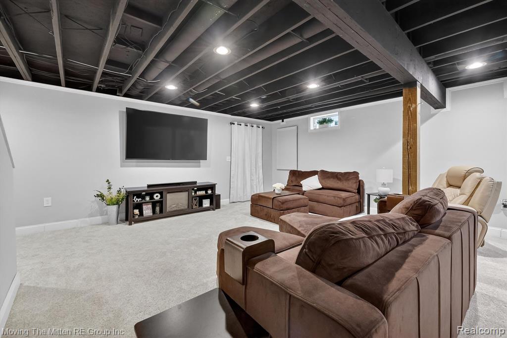 10129 Walnut Shores Drive, Fenton, MI 48430 — Photo 38