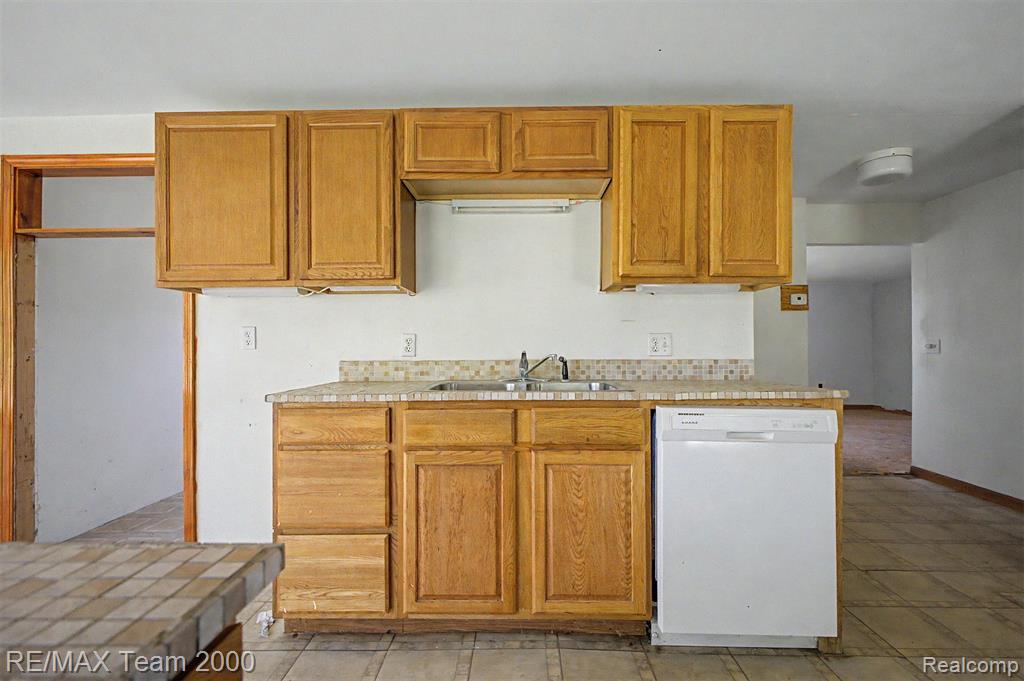 2145 Oakville Waltz Road, Ash, MI 48164 — Photo 39