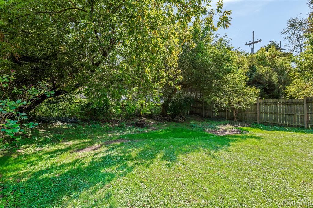 532 Elizabeth Street, Milford, MI 48381 — Photo 33