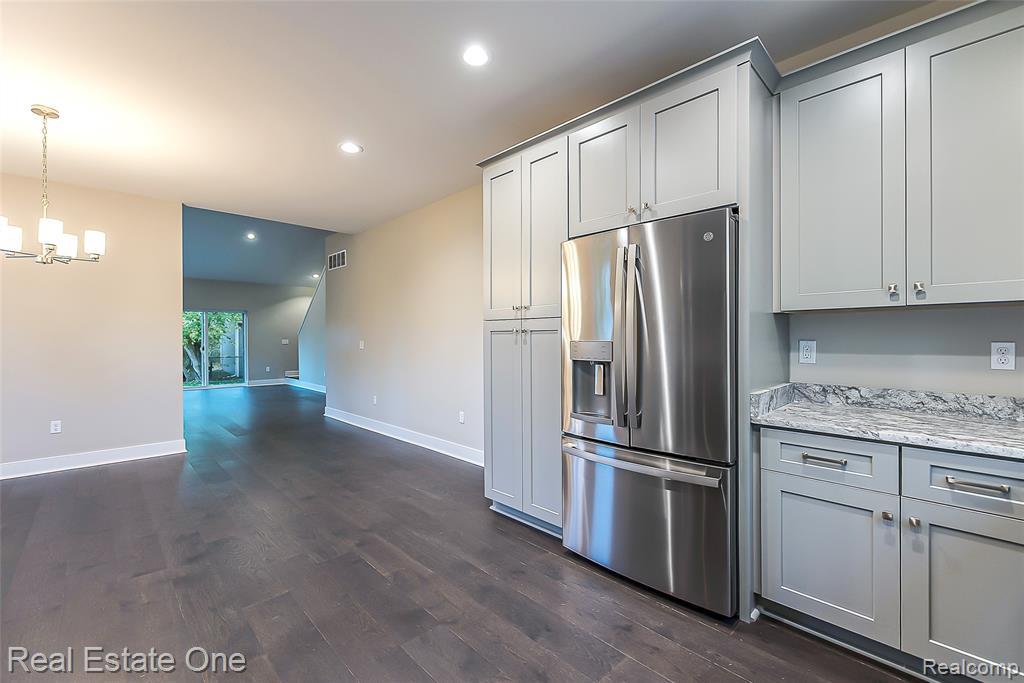 529 Indian Oaks Drive, Howell, MI 48843 — Photo 13