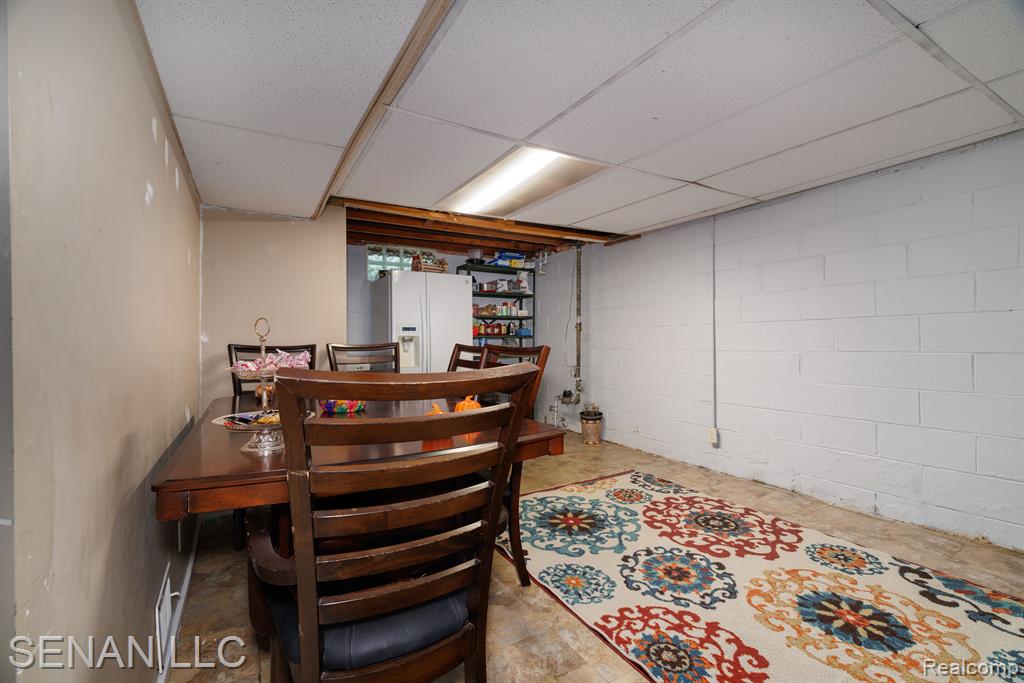 6001 WARWICK Street, Detroit, MI 48228 — Photo 24