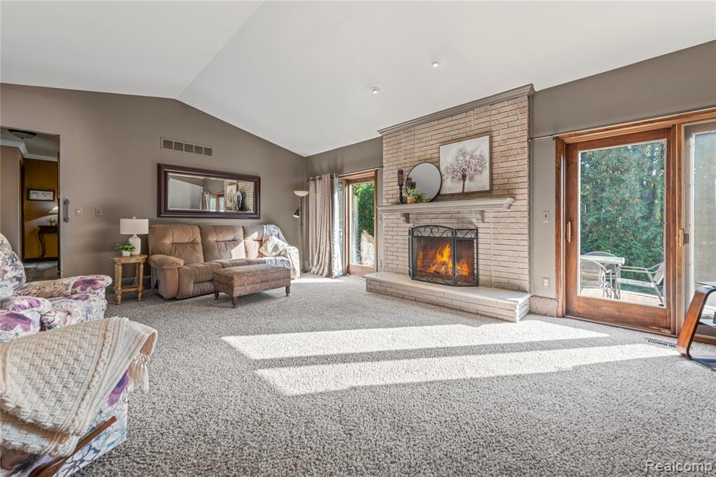 47340 Chrys Road, Macomb, MI 48044 — Photo 14