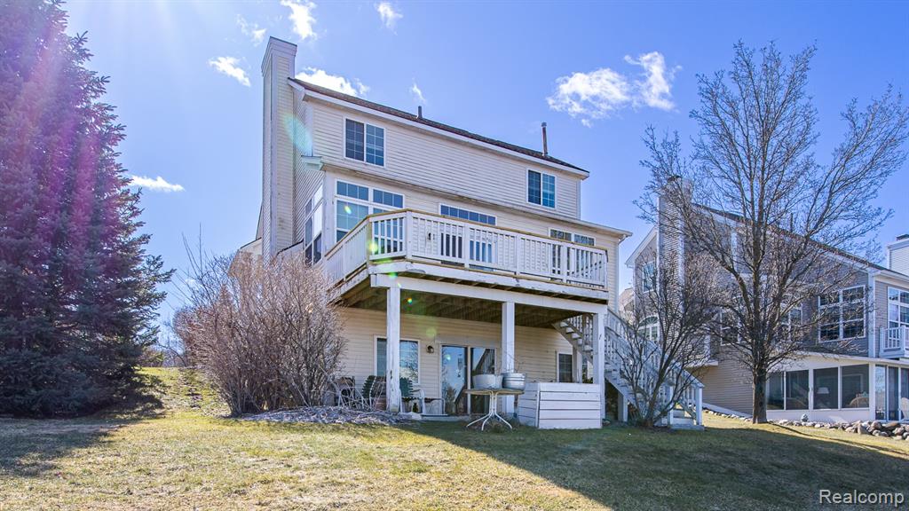 Rear exterior view