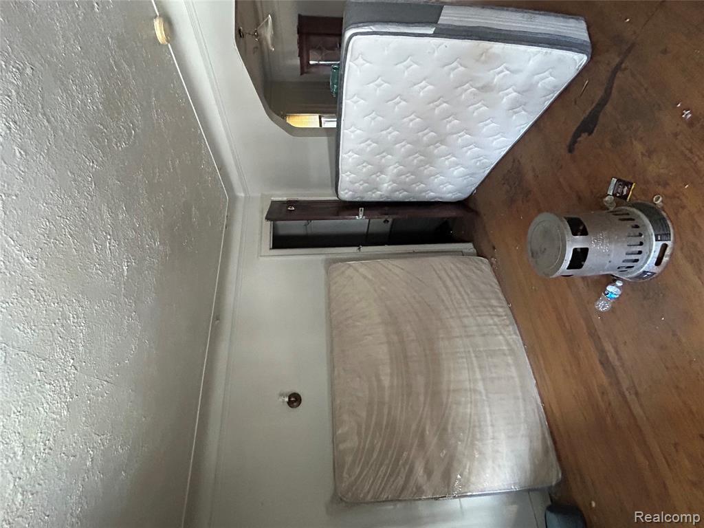 18862 Cardoni Street, Detroit, MI 48203 — Photo 6