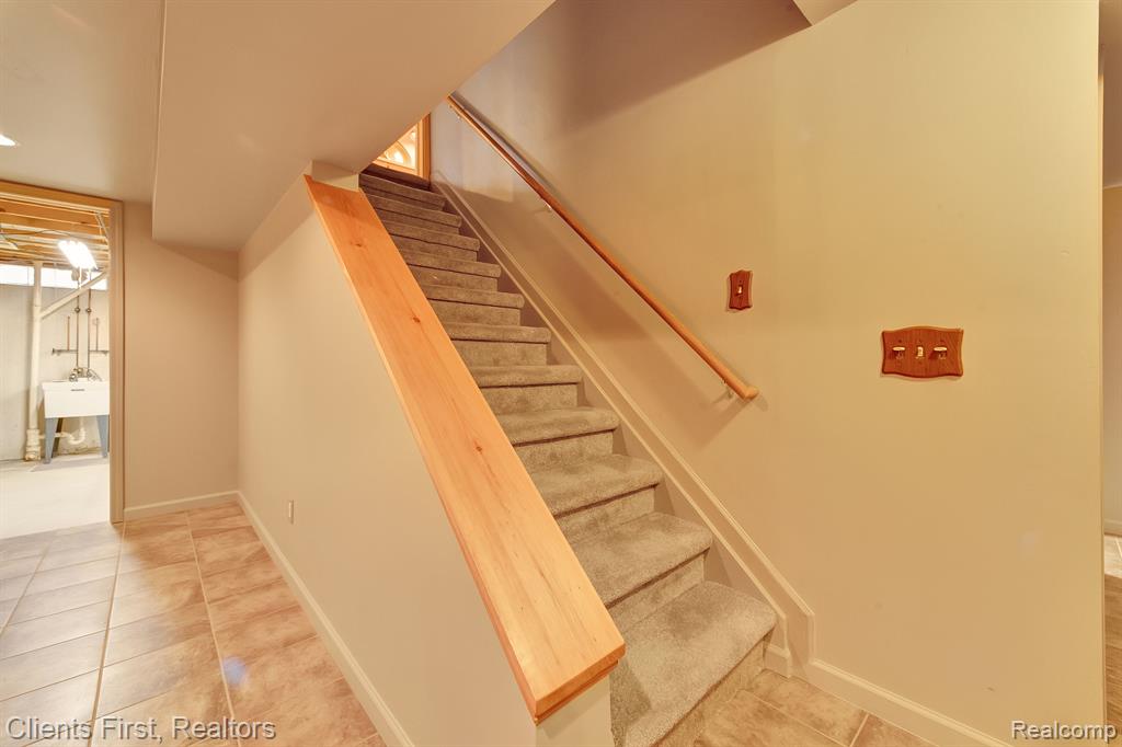 46657 GUNNERY Drive, Canton, MI 48187 — Photo 34