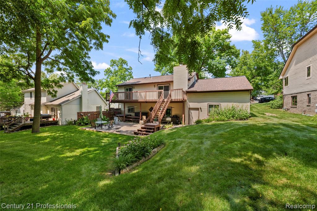 5135 Virgie Lane, West Bloomfield, MI 48324 — Photo 30