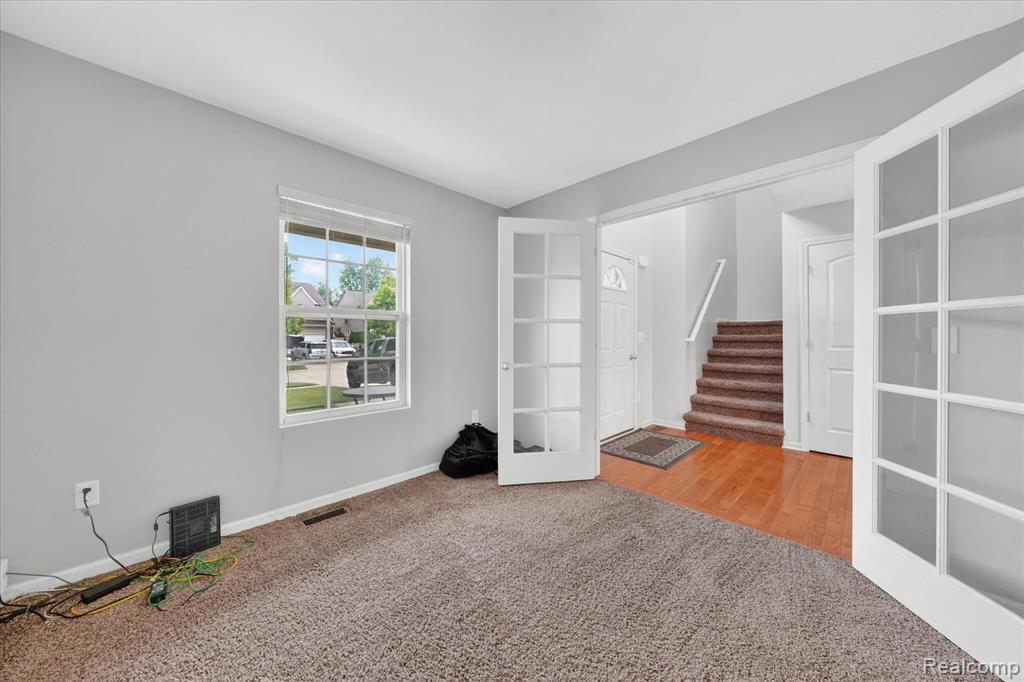 6119 Treetops Drive, Romulus, MI 48174 — Photo 9