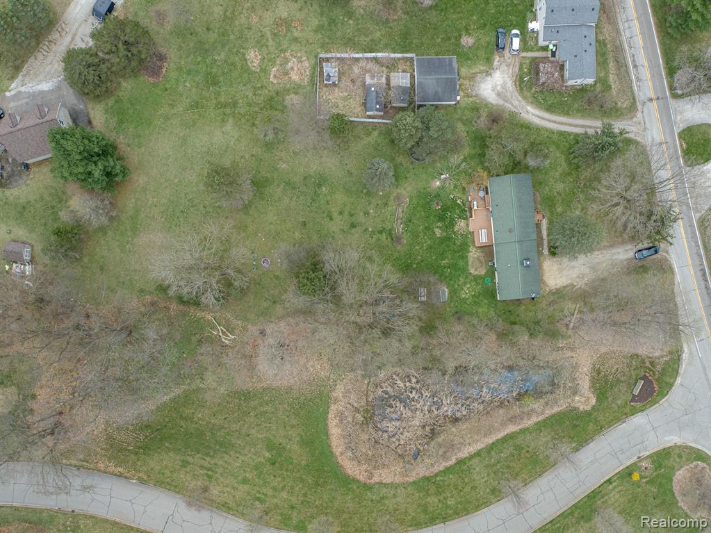 9024 PARSHALLVILLE Road, Fenton, MI 48430 — Photo 9