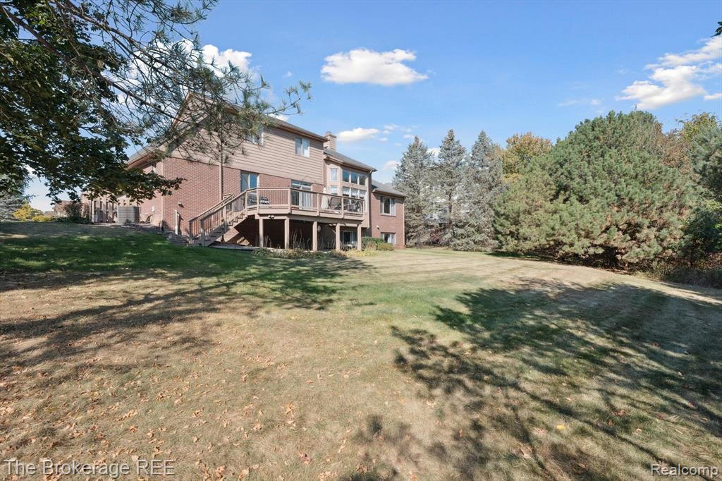 8000 Barrington Lane, Clarkston, MI 48348 — Photo 5