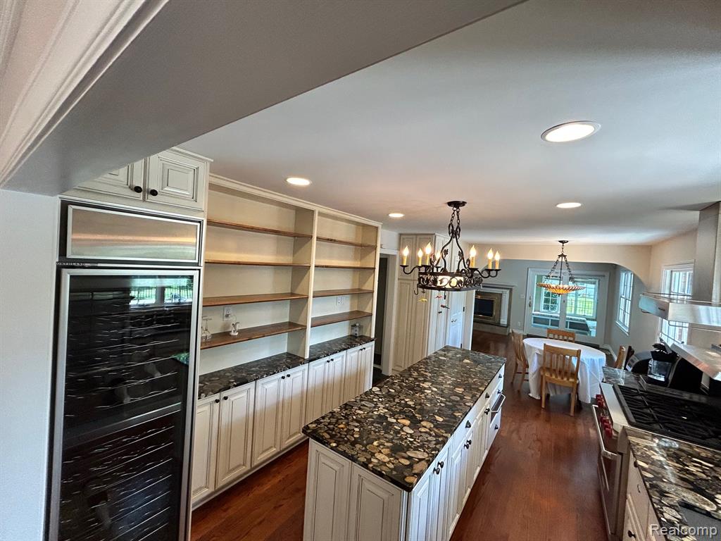 5352 W Doherty Drive, West Bloomfield, MI 48323 — Photo 28