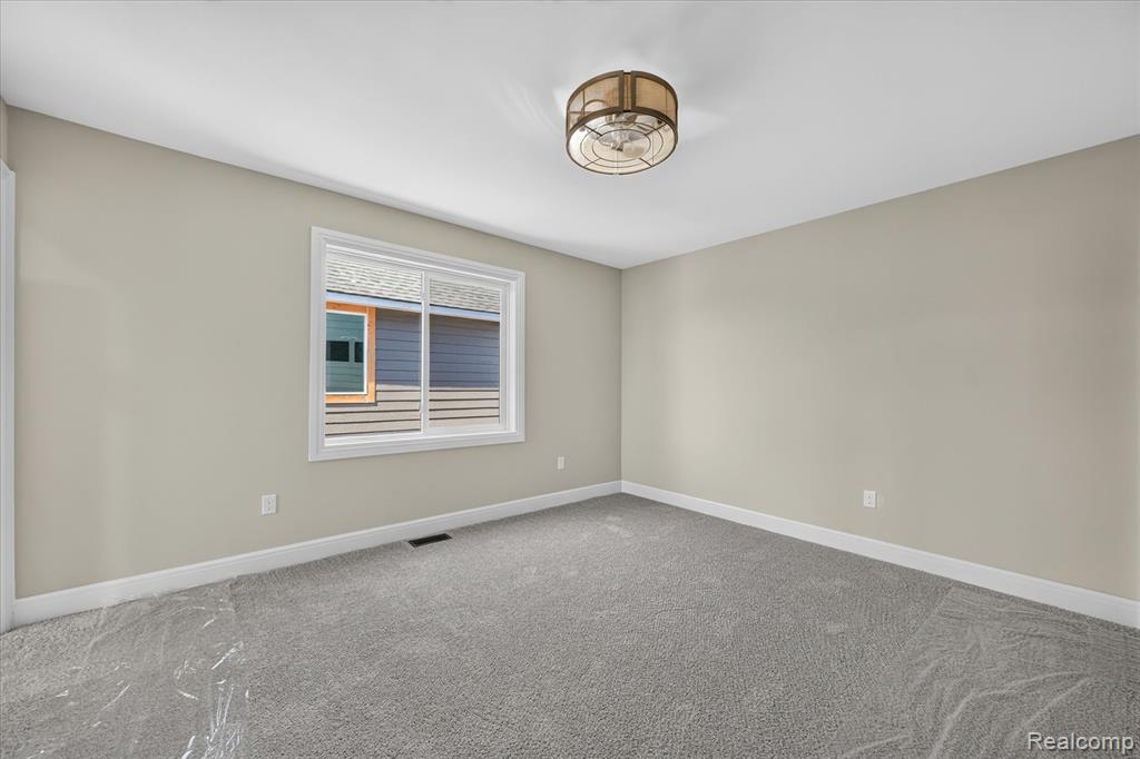 54462 Brenda Drive, Macomb, MI 48042 — Photo 30
