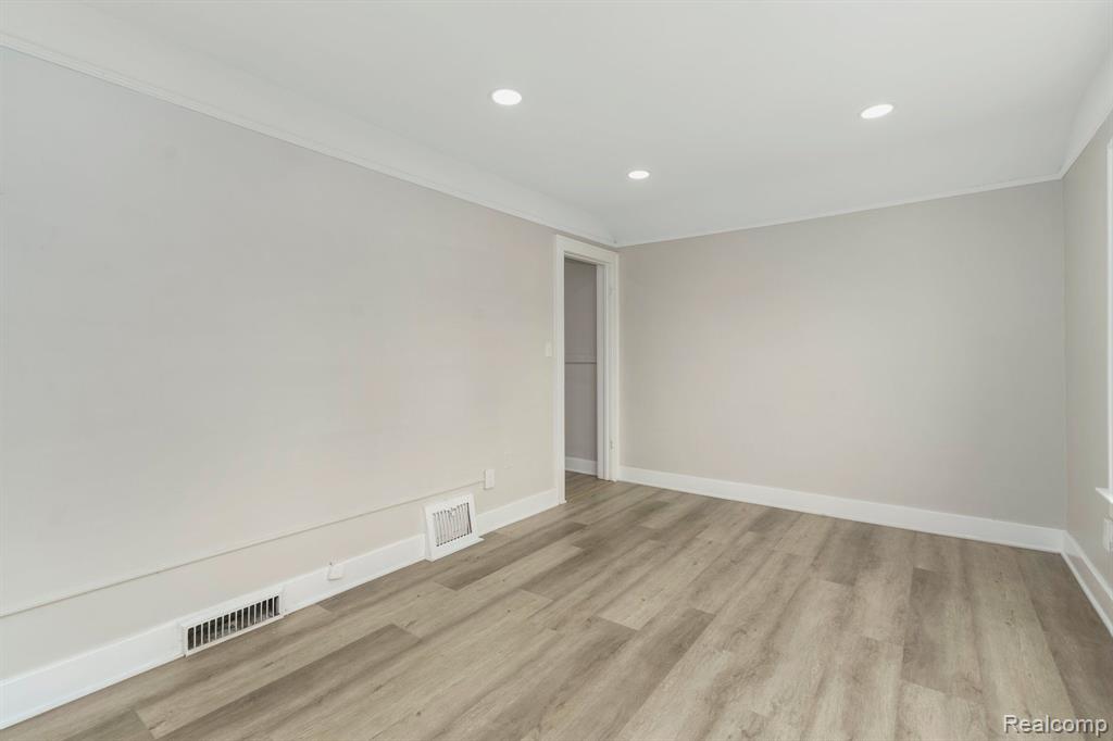 5484 MIDDLESEX Street, Dearborn, MI 48126 — Photo 34