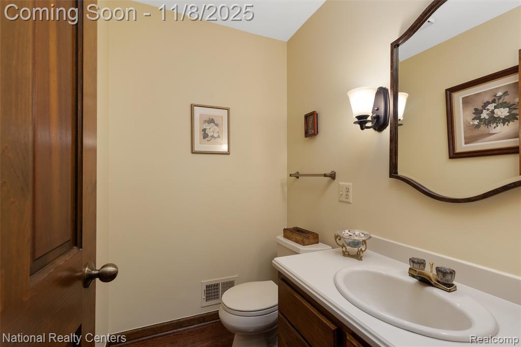 4822 Cider Hill Drive, Rochester, MI 48306 — Photo 8