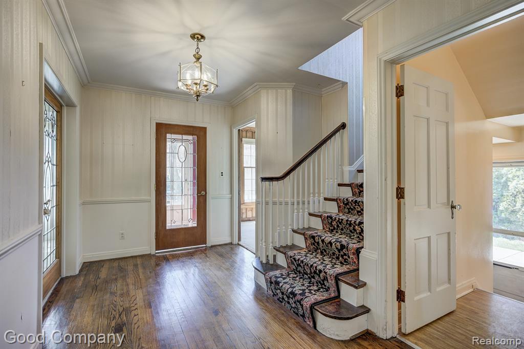 20 OXFORD Boulevard, Pleasant Ridge, MI — Photo 4