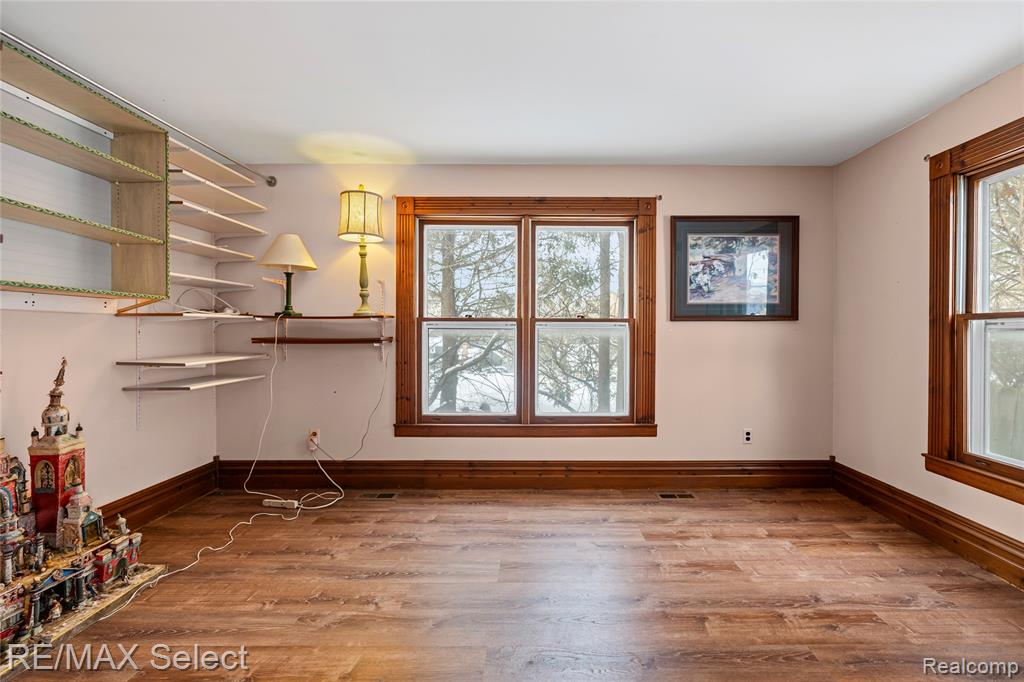 9710 Rattalee Lake Road, Clarkston, MI 48348 — Photo 15
