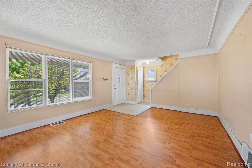 5667 Argyle Street, Dearborn, MI 48126 — Photo 5