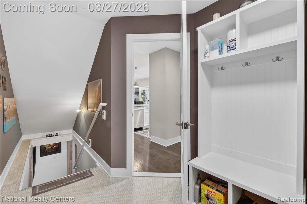 946 Dunreath Street, Wolverine Lake, MI 48390 — Photo 20