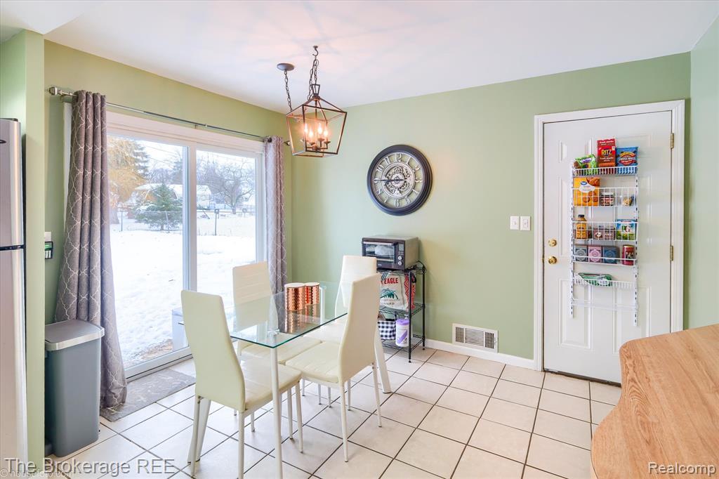 6155 Westdale Drive, Grand Blanc, MI 48439 — Photo 17