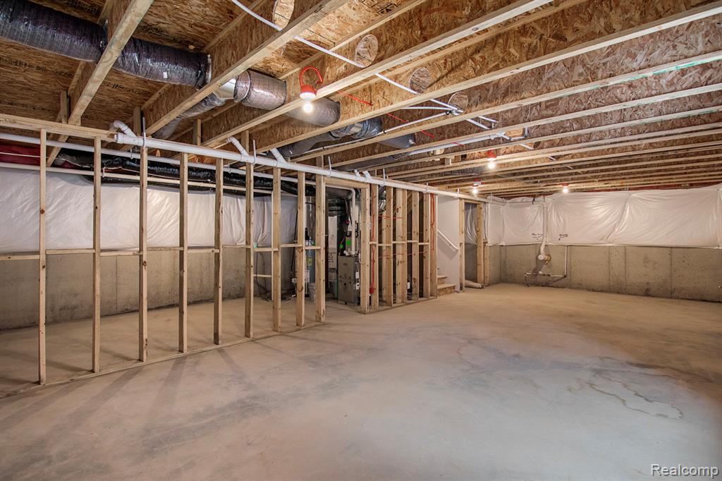 204 Kingsberry Drive, Blissfield, MI 49228 — Photo 17