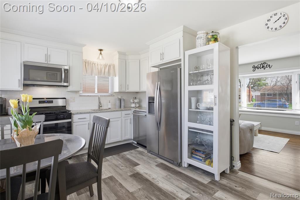 30725 Whittier Avenue, Madison Heights, MI 48071 — Photo 15