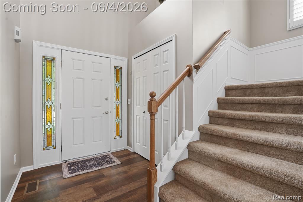 8605 Vista Court, Westland, MI — Photo 4