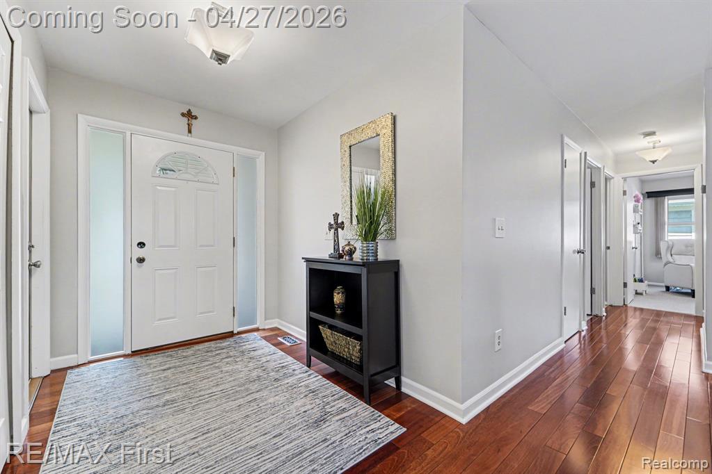 4984 Hyde Park Drive, Troy, MI 48085 — Photo 5