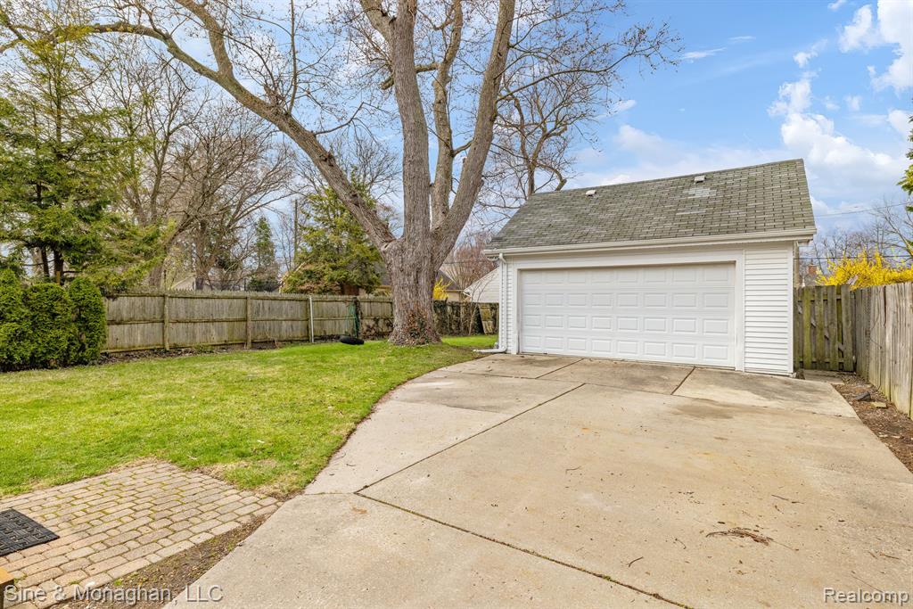 797 WASHINGTON Road, Grosse Pointe, MI 48230 — Photo 41