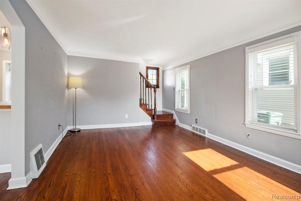 6847 Yinger Avenue, Dearborn, MI 48126 — Photo 5