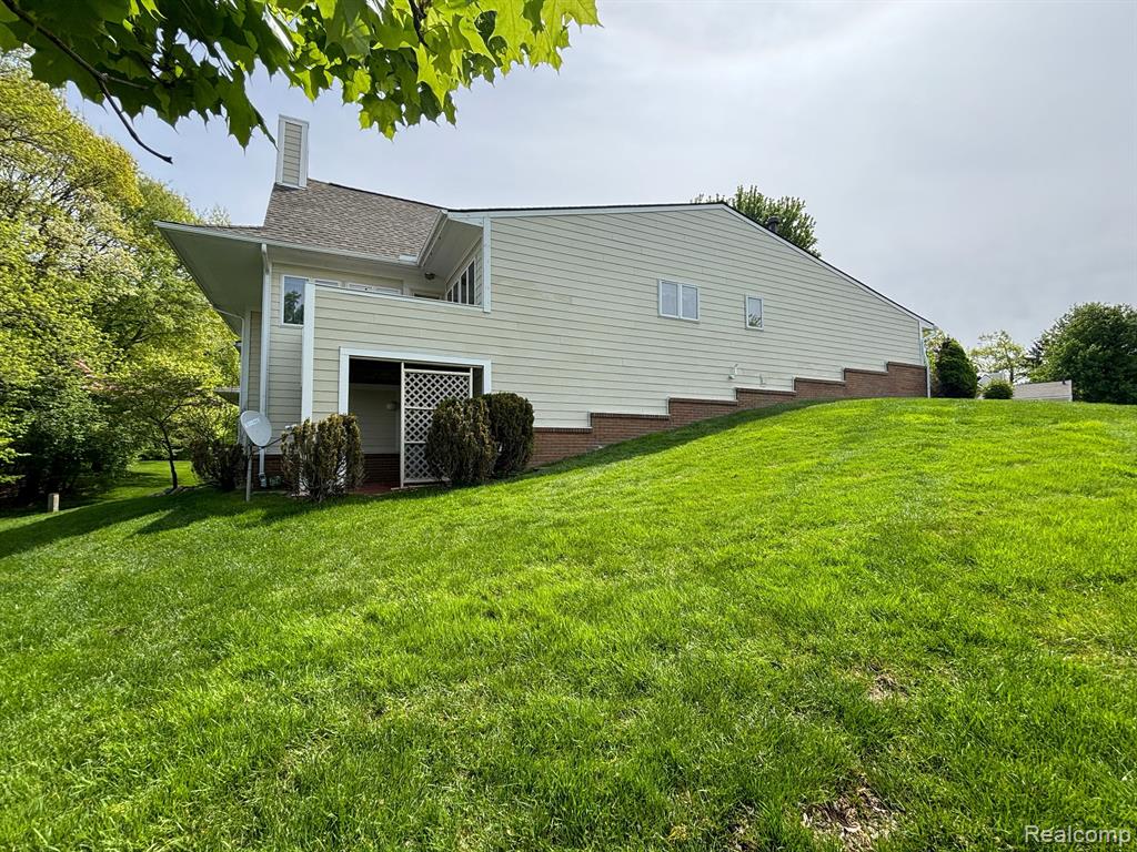 34060 HILLSIDE, Farmington Hills, MI 48335 — Photo 41
