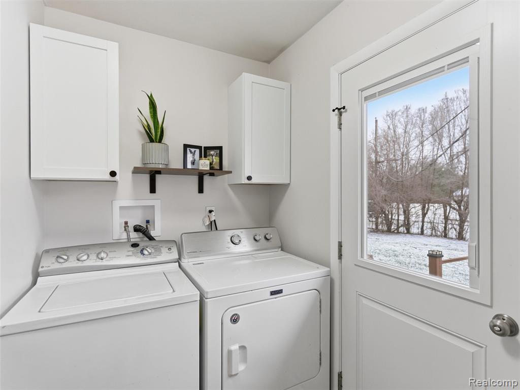 9368 Debby Jo Drive, Clawson, MI — Photo 13