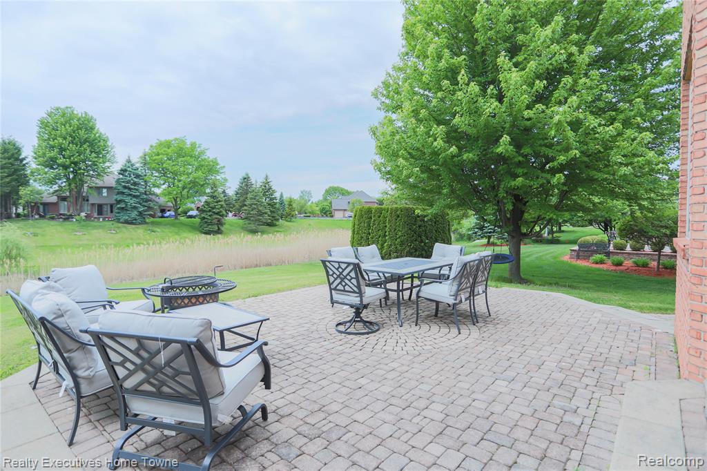 47909 Milonas Drive, Utica, MI 48315 — Photo 9