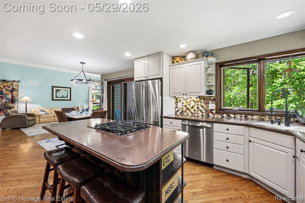 7314 Harrington Drive, Brighton, MI 48116 — Photo 12