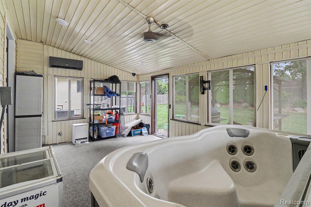 9442 WOODSIDE Trail, Swartz Creek, MI 48473 — Photo 22