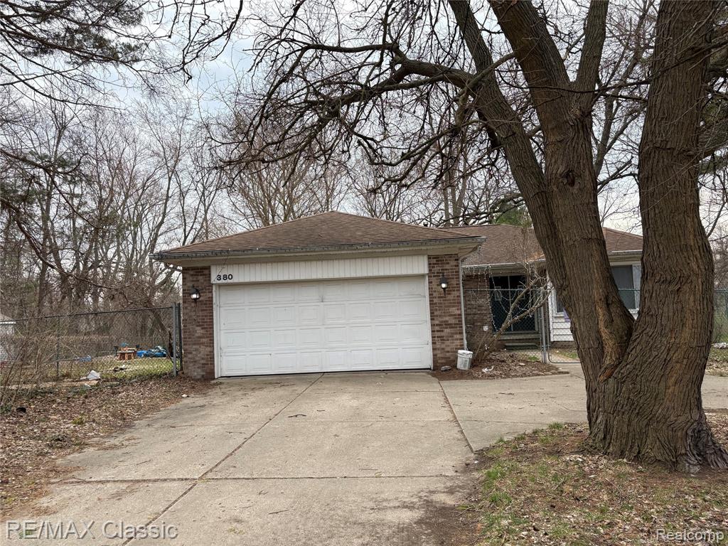 380 E South Boulevard, Troy, MI 48085 — Photo 30
