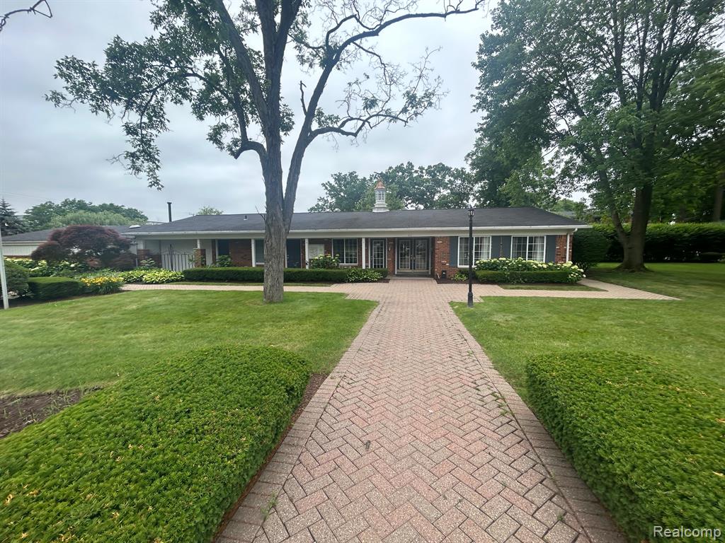 436 S FOX HILLS DR APT 5, Bloomfield Hills, MI 48304 — Photo 29