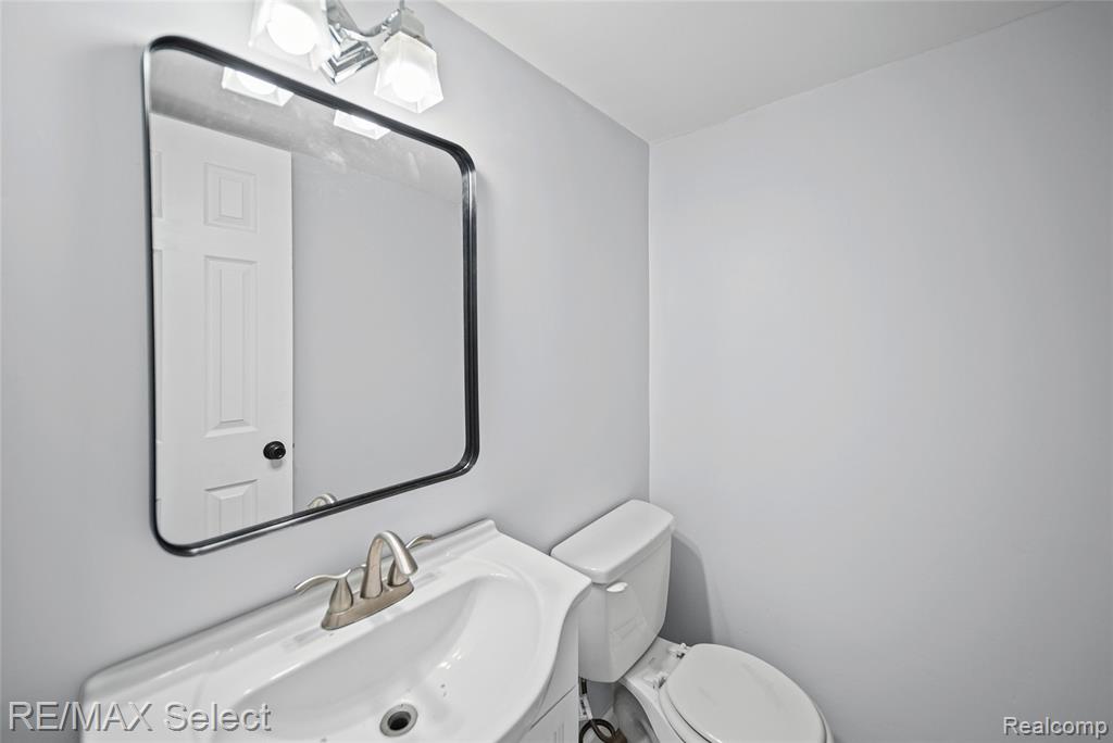 4020 Park Forest Drive Drive, Flint, MI 48507 — Photo 12