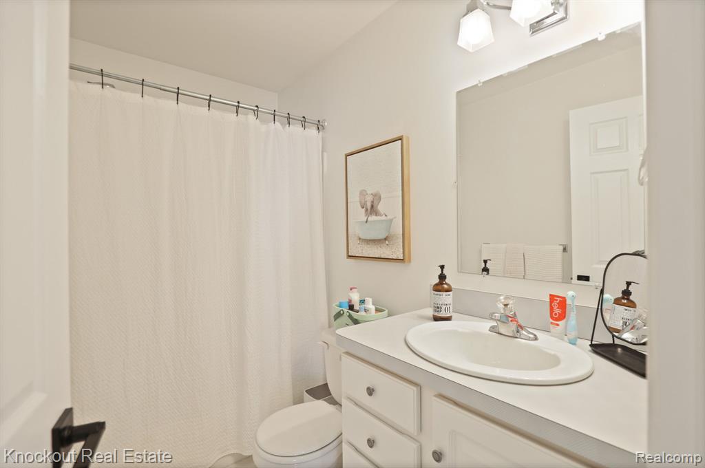10199 Lange Road, Birch Run, MI 48415 — Photo 33